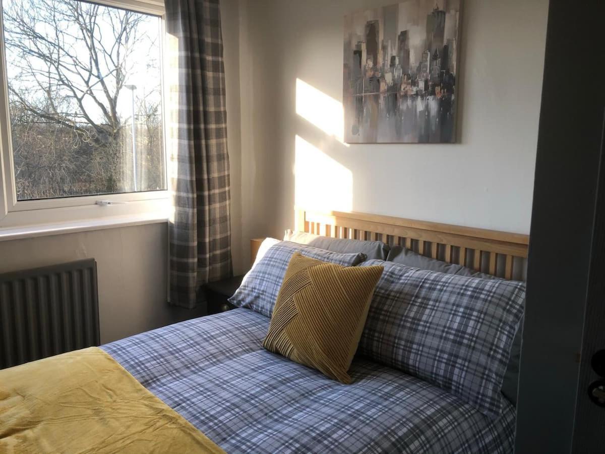 Rowan Place 5 Bedroom Off Street Parking Accommodation Durham Bagian luar foto